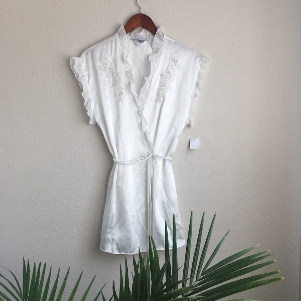 Intimo Donatella satin wrap robe